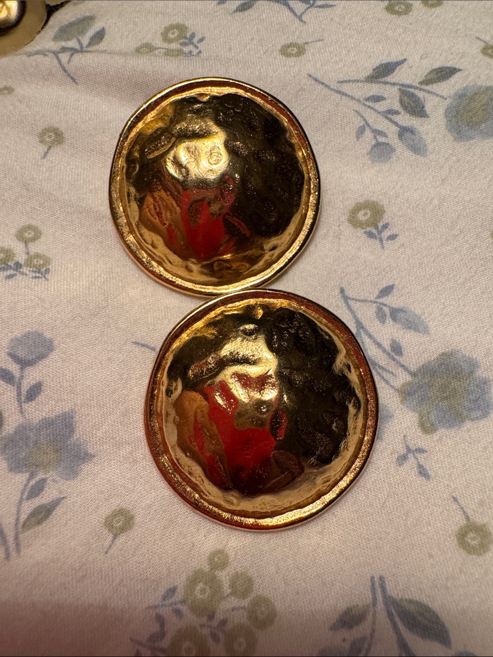 Gold vintage gold-toned clip-on earrings